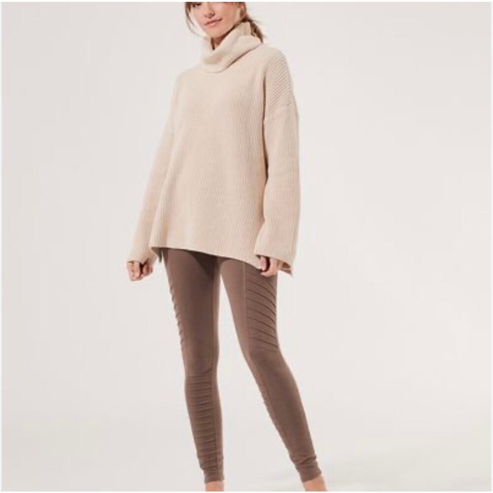 Pact oragnaic cream turtleneck sweater - Picture 5 of 5